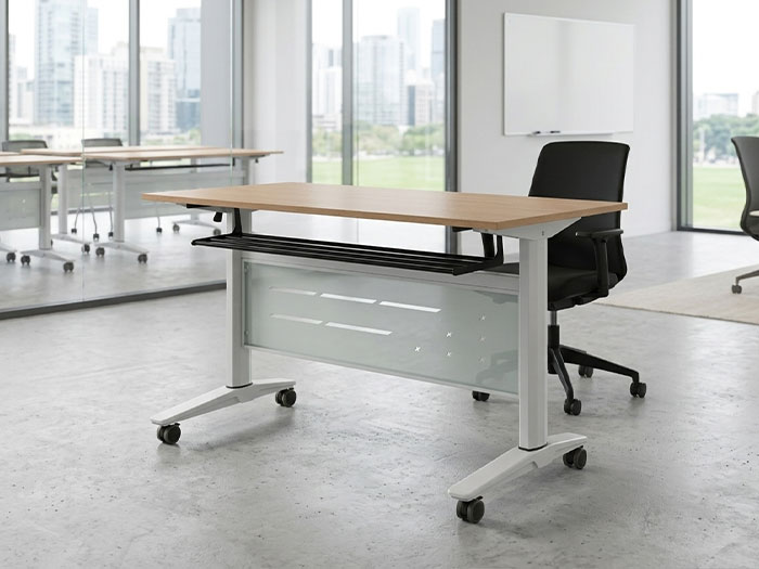 bàn hội trường chân sắt Hoàng Phát