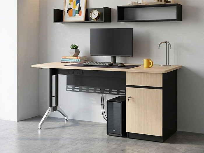 bàn máy tính khung sắt Hoàng Phát